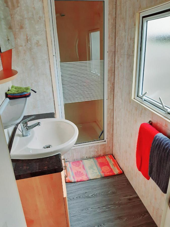 Chalet 15 "De Tien Heugten" Vakantiepark Schoonloo المظهر الخارجي الصورة
